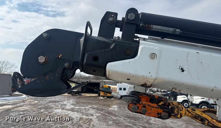 image for item EG2020 2012 Freightliner Business Class M2 crane truck