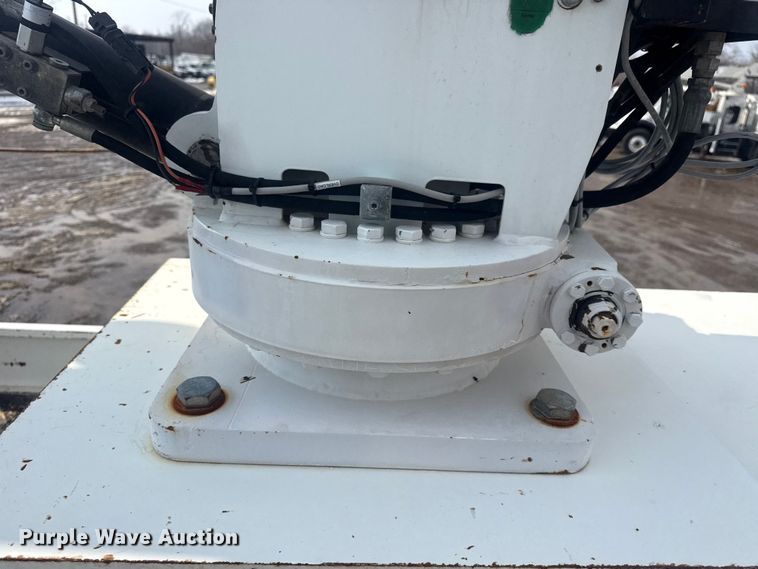 image for item EG2020 2012 Freightliner Business Class M2 crane truck