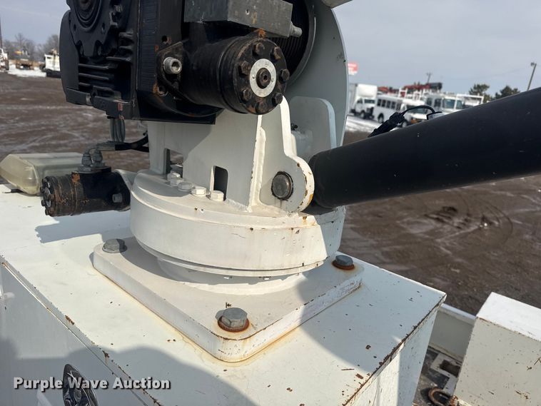 image for item EG2020 2012 Freightliner Business Class M2 crane truck