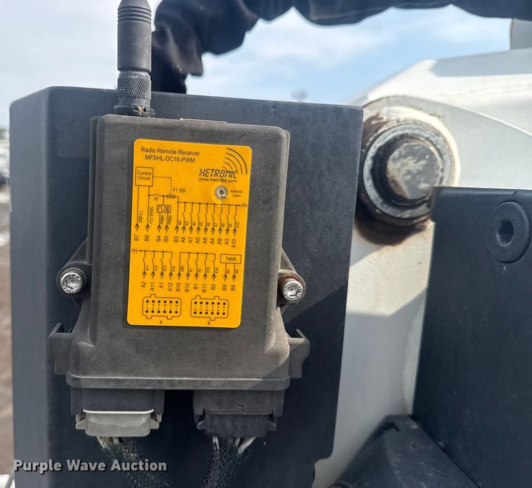 image for item EG2020 2012 Freightliner Business Class M2 crane truck