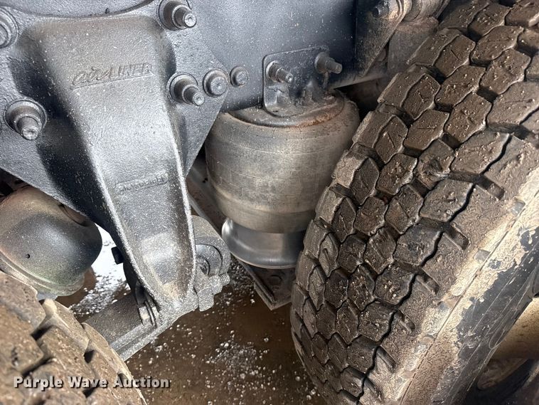 image for item EG2020 2012 Freightliner Business Class M2 crane truck