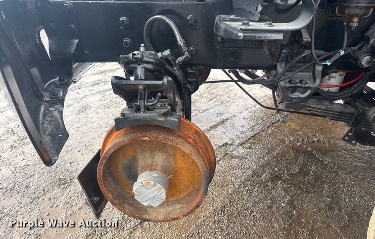 image for item EG2020 2012 Freightliner Business Class M2 crane truck