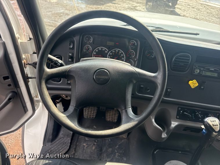 image for item EG2020 2012 Freightliner Business Class M2 crane truck