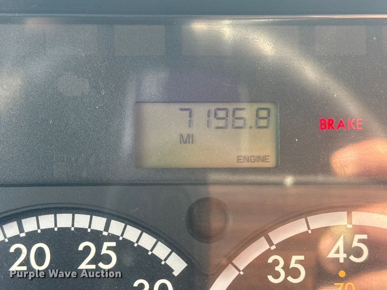 image for item EG2020 2012 Freightliner Business Class M2 crane truck