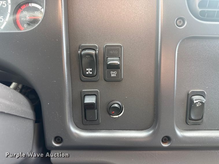 image for item EG2020 2012 Freightliner Business Class M2 crane truck