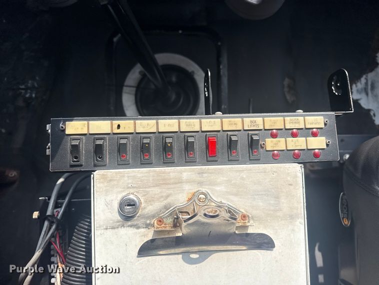 image for item EG2020 2012 Freightliner Business Class M2 crane truck