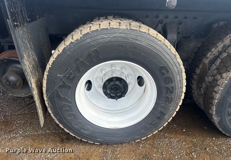 image for item EG2020 2012 Freightliner Business Class M2 crane truck