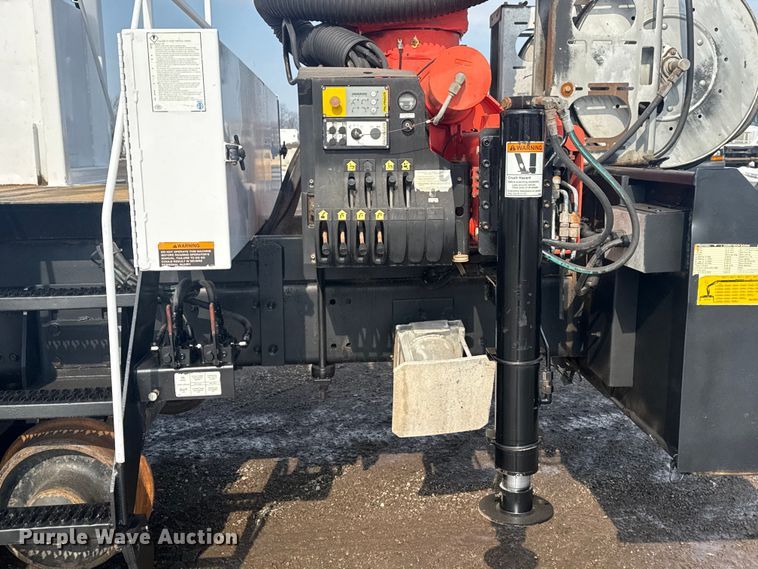 image for item EG2022 2010 Freightliner Business Class M2 Crew Cab crane truck