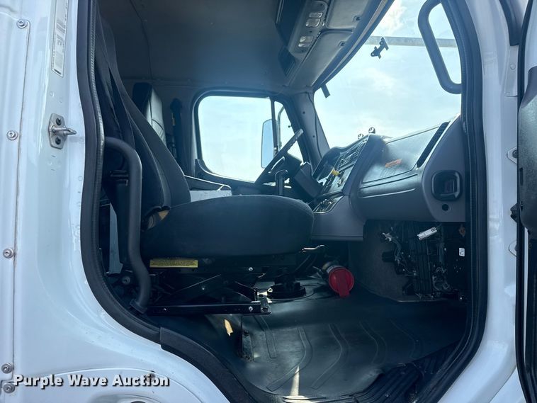 image for item EG2022 2010 Freightliner Business Class M2 Crew Cab crane truck