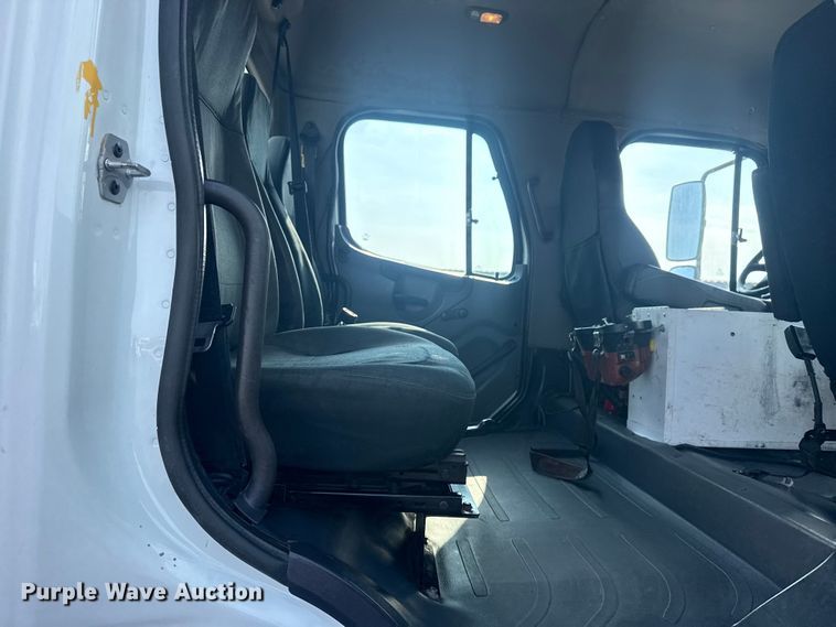 image for item EG2022 2010 Freightliner Business Class M2 Crew Cab crane truck