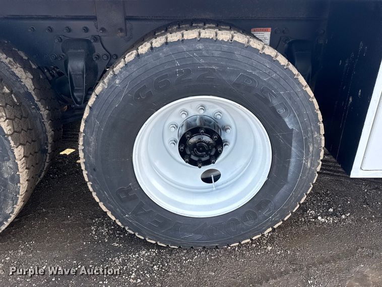 image for item EG2022 2010 Freightliner Business Class M2 Crew Cab crane truck