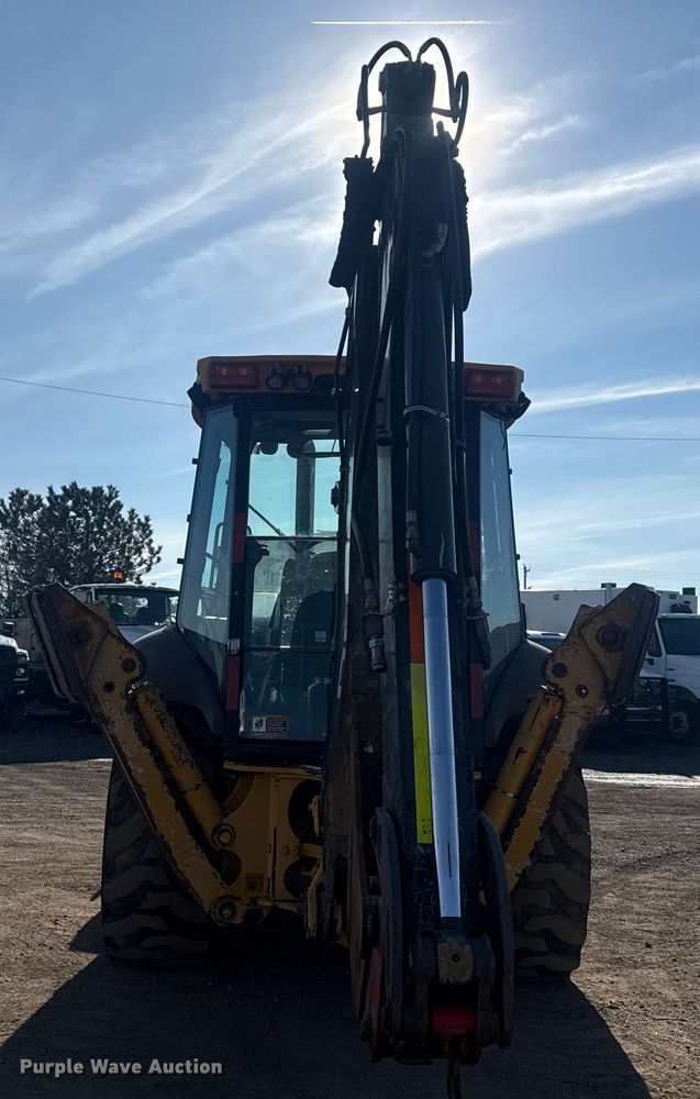 image for item EG2045 2015 John Deere 310SK backhoe