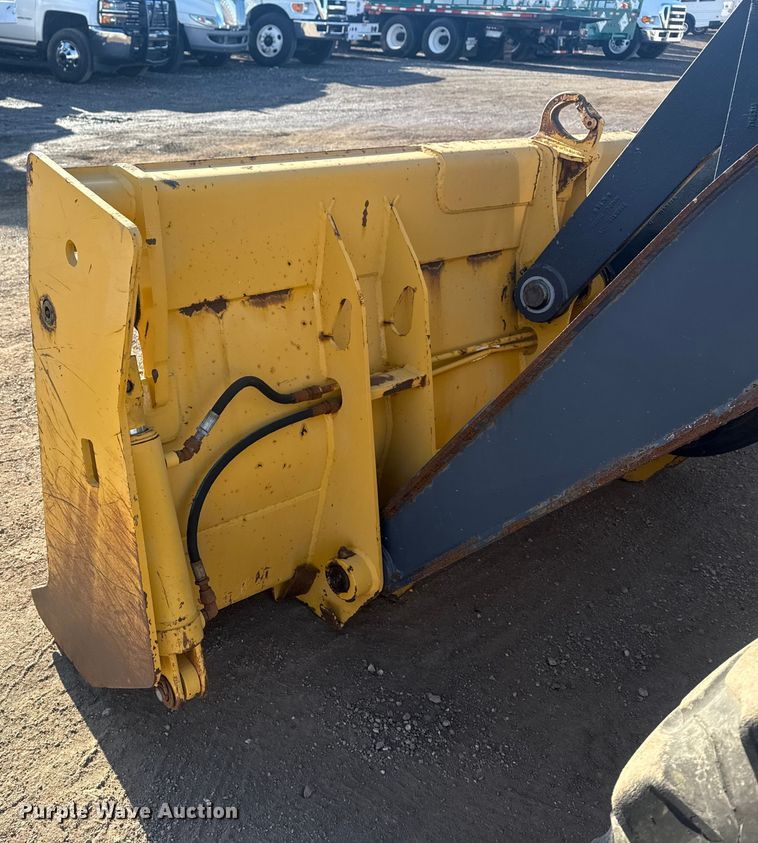 image for item EG2045 2015 John Deere 310SK backhoe