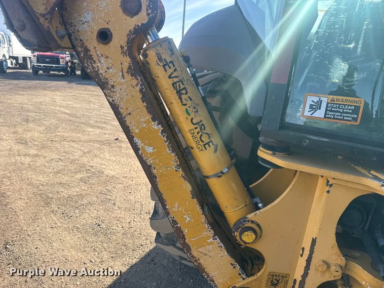 image for item EG2045 2015 John Deere 310SK backhoe