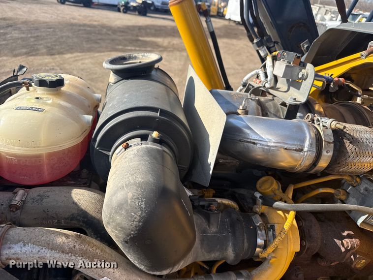 image for item EG2045 2015 John Deere 310SK backhoe