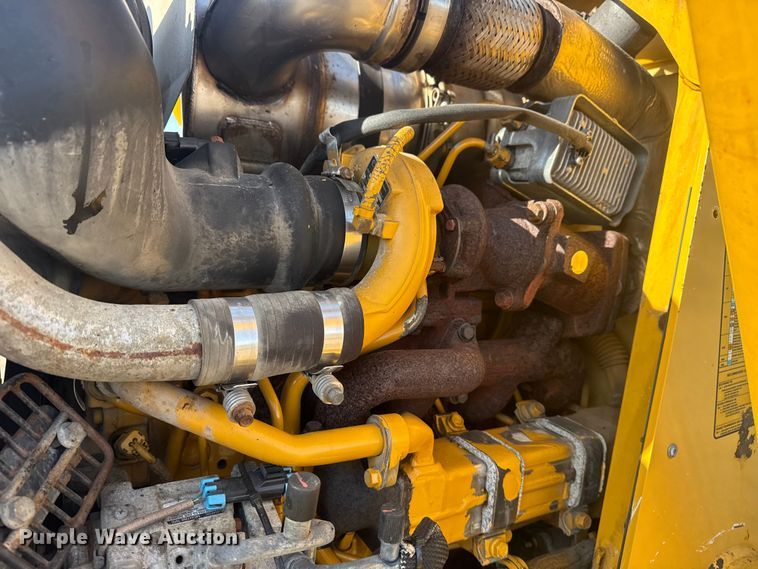 image for item EG2045 2015 John Deere 310SK backhoe