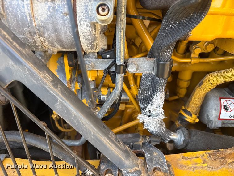 image for item EG2045 2015 John Deere 310SK backhoe