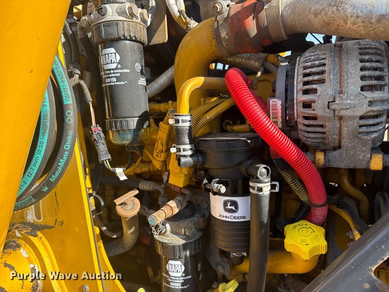 image for item EG2045 2015 John Deere 310SK backhoe