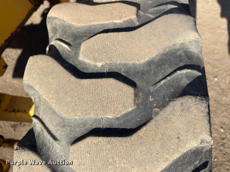 image for item EG2045 2015 John Deere 310SK backhoe