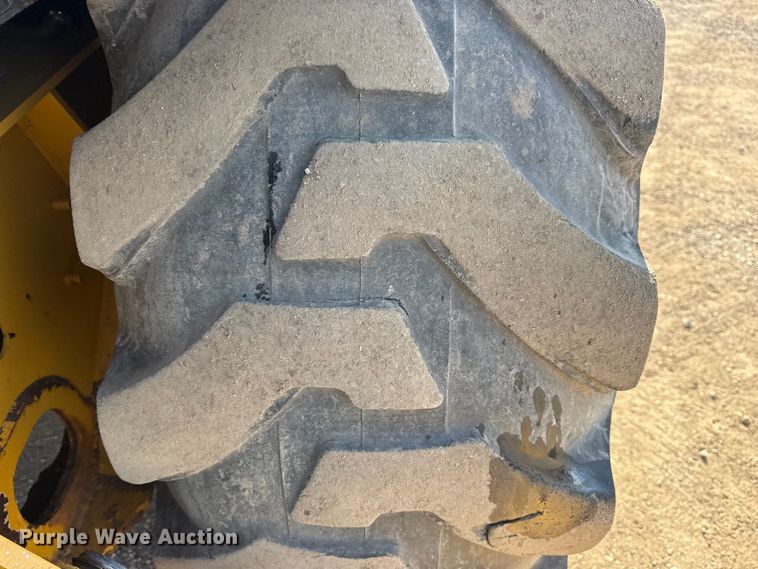 image for item EG2045 2015 John Deere 310SK backhoe