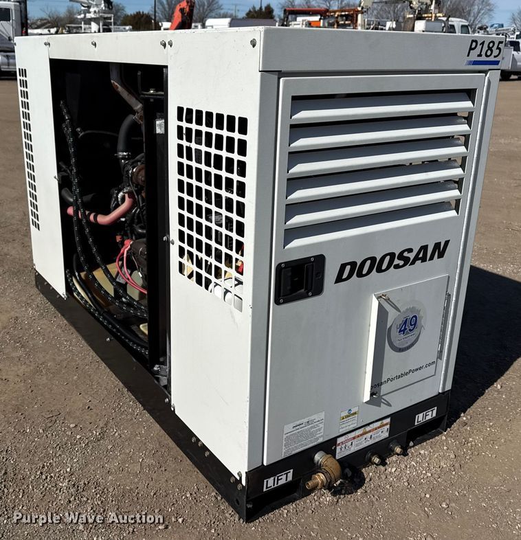 image for item EG2049 2017 Doosan P185WDOU-T4F air compressor