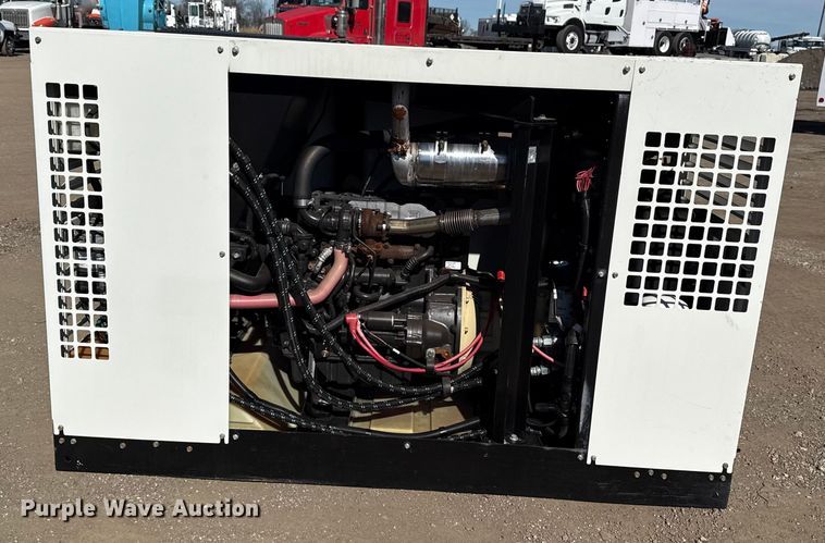 image for item EG2049 2017 Doosan P185WDOU-T4F air compressor