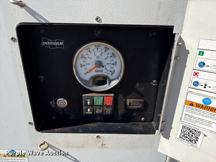 image for item EG2049 2017 Doosan P185WDOU-T4F air compressor