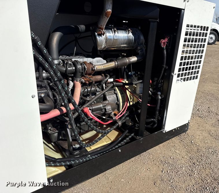 image for item EG2049 2017 Doosan P185WDOU-T4F air compressor