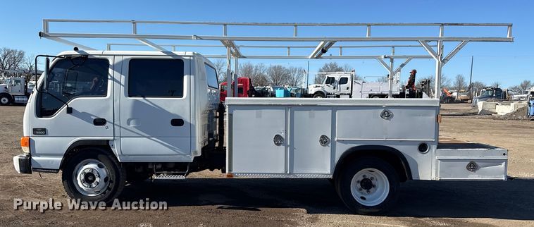 image for item EG2058 2003 Chevrolet W5500 utility / service truck