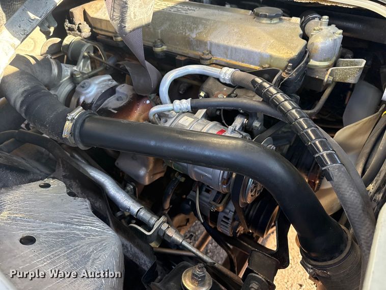 image for item EG2058 2003 Chevrolet W5500 utility / service truck