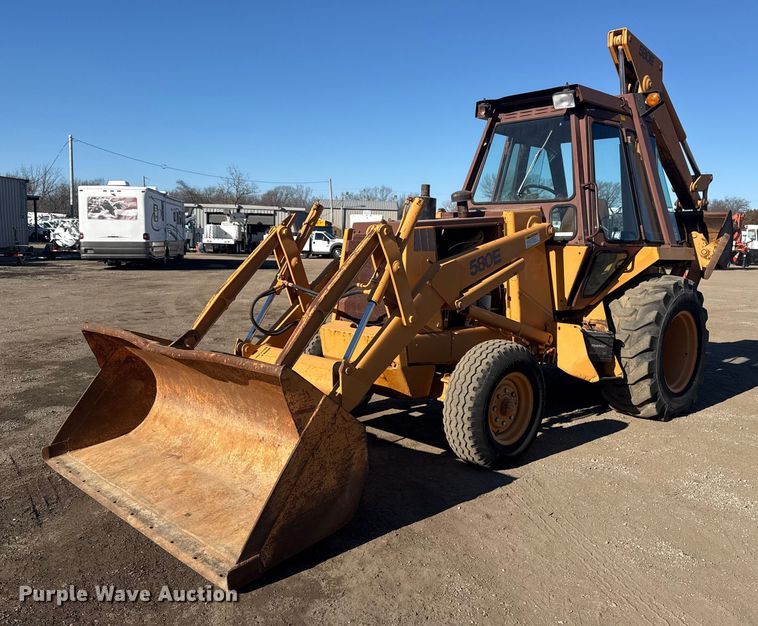 image for item EG2063 1985 Case 580E backhoe