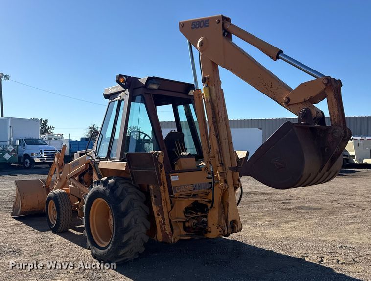image for item EG2063 1985 Case 580E backhoe