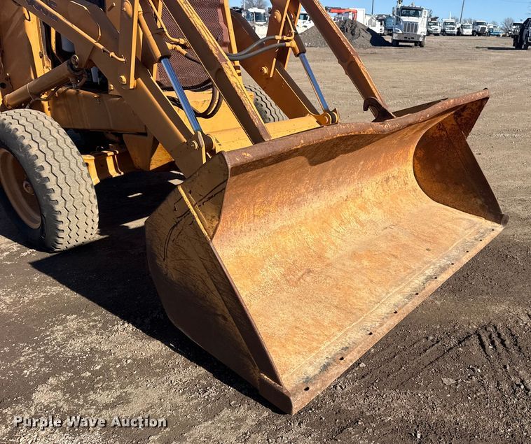 image for item EG2063 1985 Case 580E backhoe