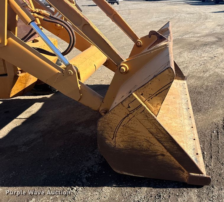 image for item EG2063 1985 Case 580E backhoe