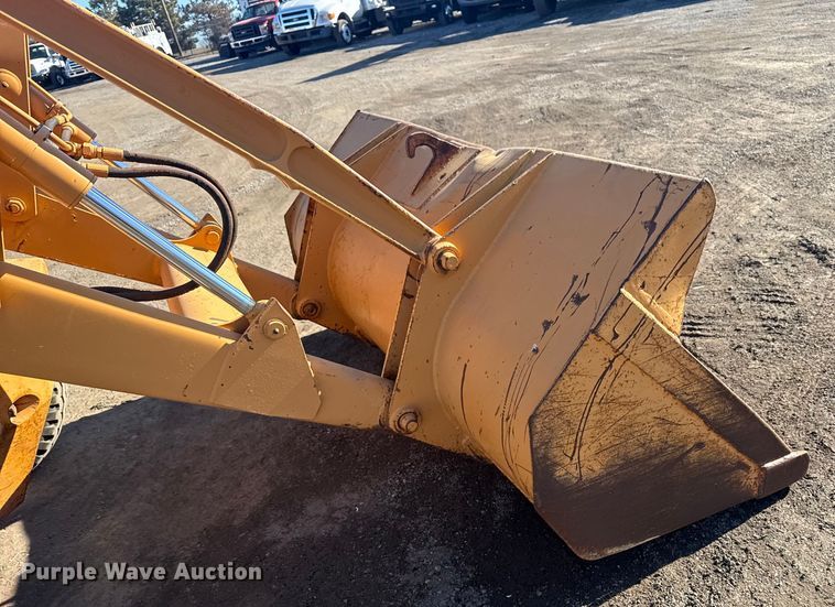 image for item EG2063 1985 Case 580E backhoe