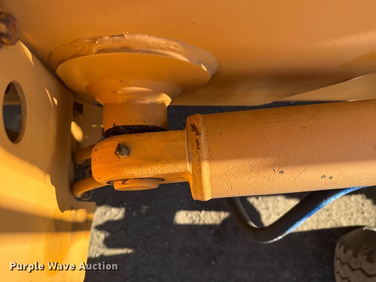 image for item EG2063 1985 Case 580E backhoe