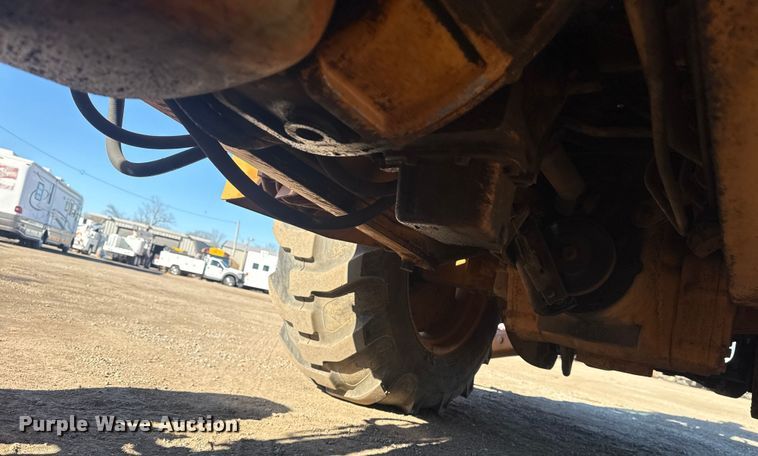 image for item EG2063 1985 Case 580E backhoe