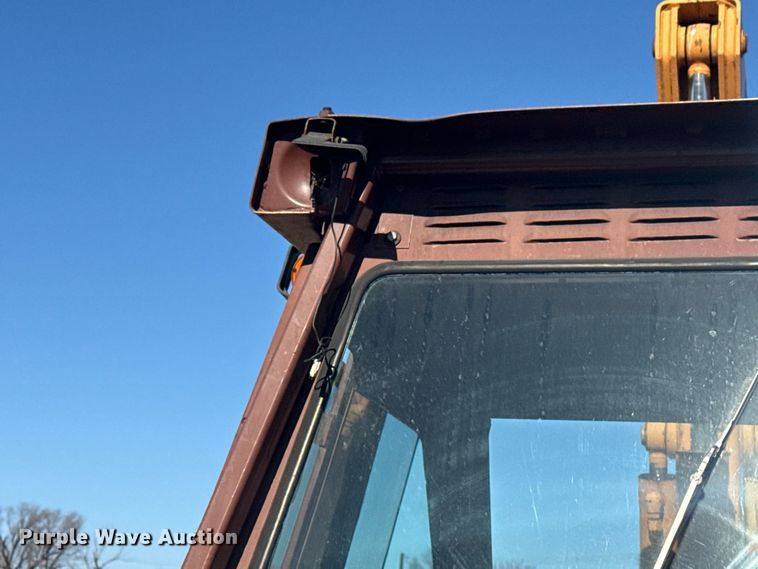 image for item EG2063 1985 Case 580E backhoe