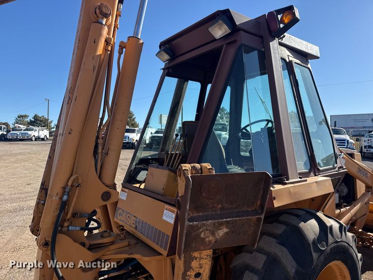 image for item EG2063 1985 Case 580E backhoe