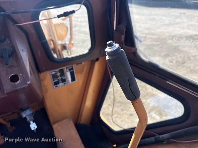 image for item EG2063 1985 Case 580E backhoe