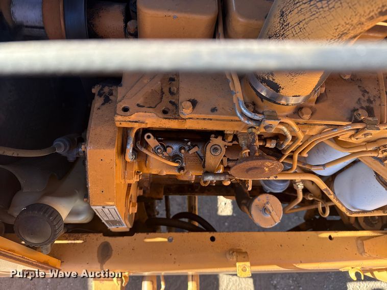 image for item EG2063 1985 Case 580E backhoe