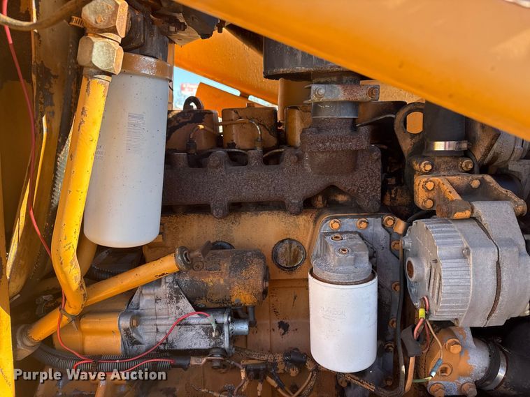 image for item EG2063 1985 Case 580E backhoe