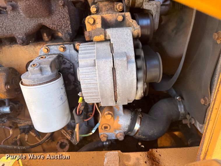 image for item EG2063 1985 Case 580E backhoe