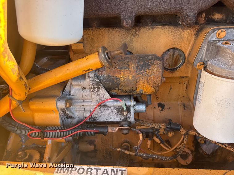 image for item EG2063 1985 Case 580E backhoe