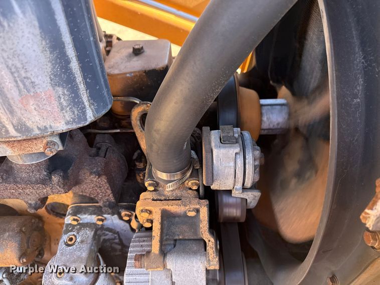 image for item EG2063 1985 Case 580E backhoe