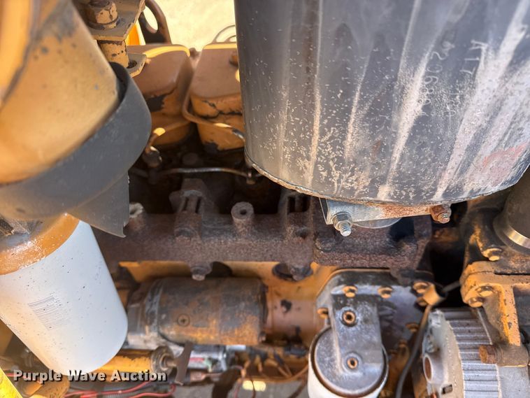 image for item EG2063 1985 Case 580E backhoe