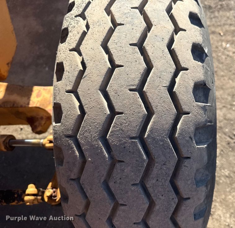 image for item EG2063 1985 Case 580E backhoe