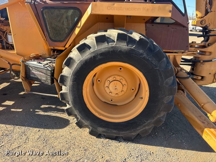 image for item EG2063 1985 Case 580E backhoe