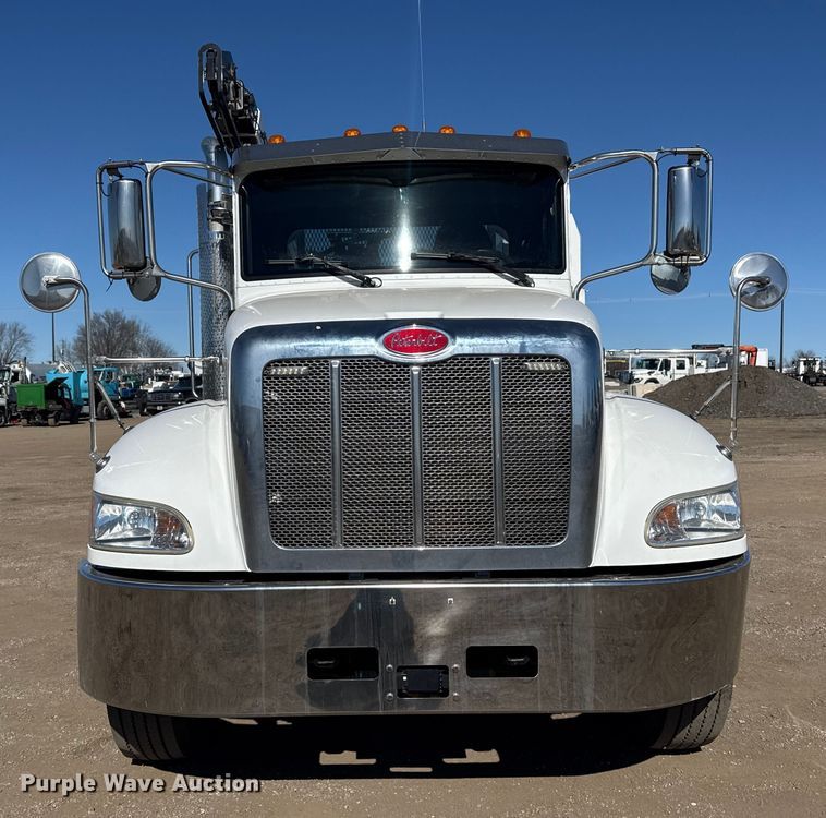 image for item EG2065 2019 Peterbilt 337 utility / service truck