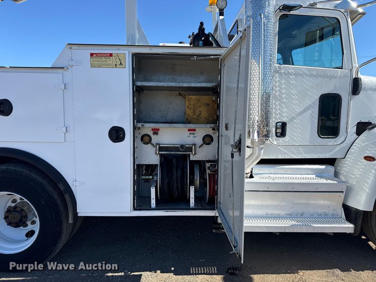 image for item EG2065 2019 Peterbilt 337 utility / service truck